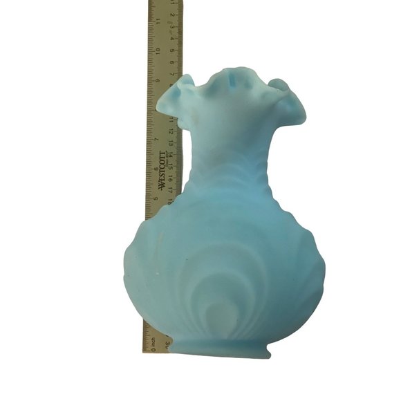 Fenton Vase Blue Satin Shell Bulbous Drapery Style Crimped Ruffle Edge 8" - Picture 7 of 7